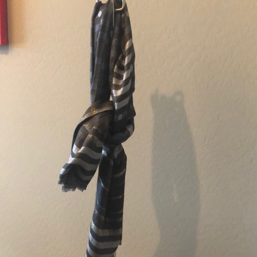 LOFT scarf